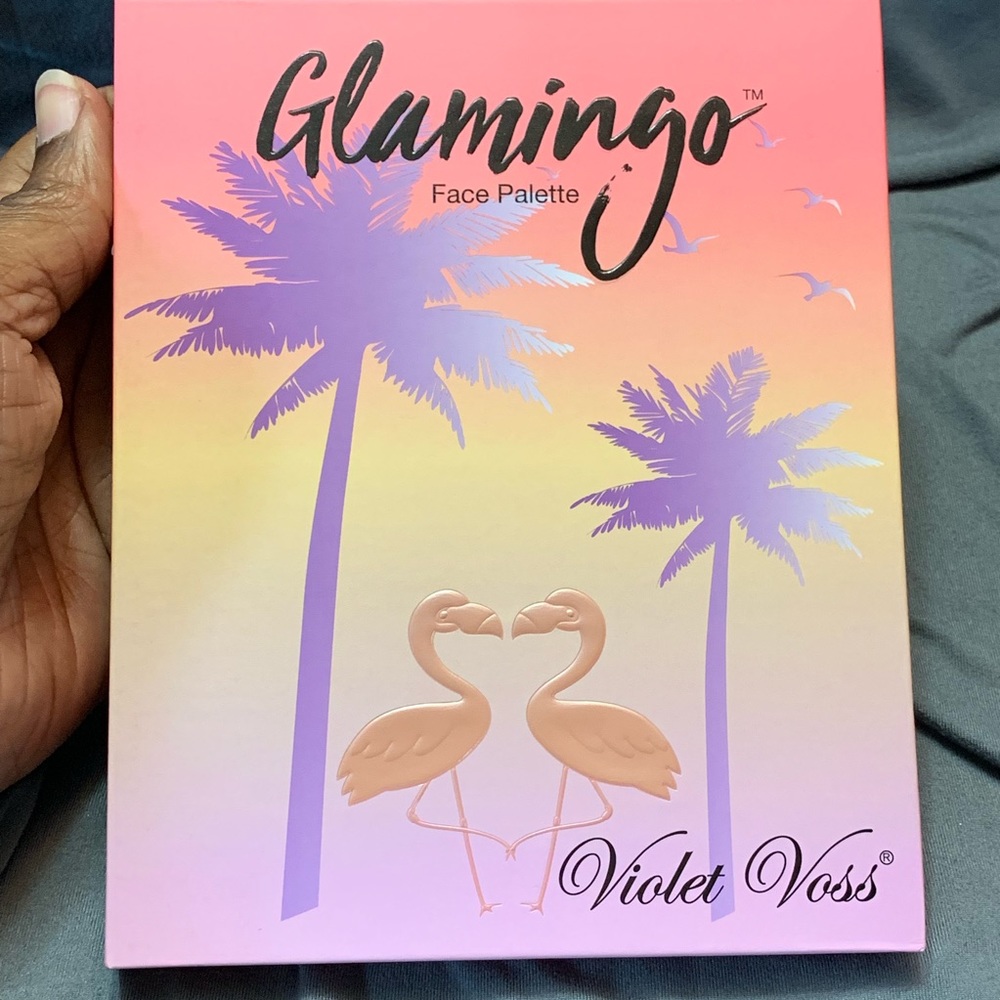 Violet Voss face pallete